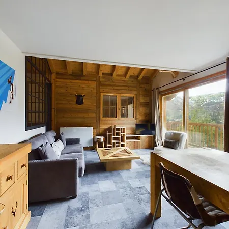 Apartment Renove Avec Balcon Et Garage Couvert A 1650 - Fr-1-664-38 Courchevel